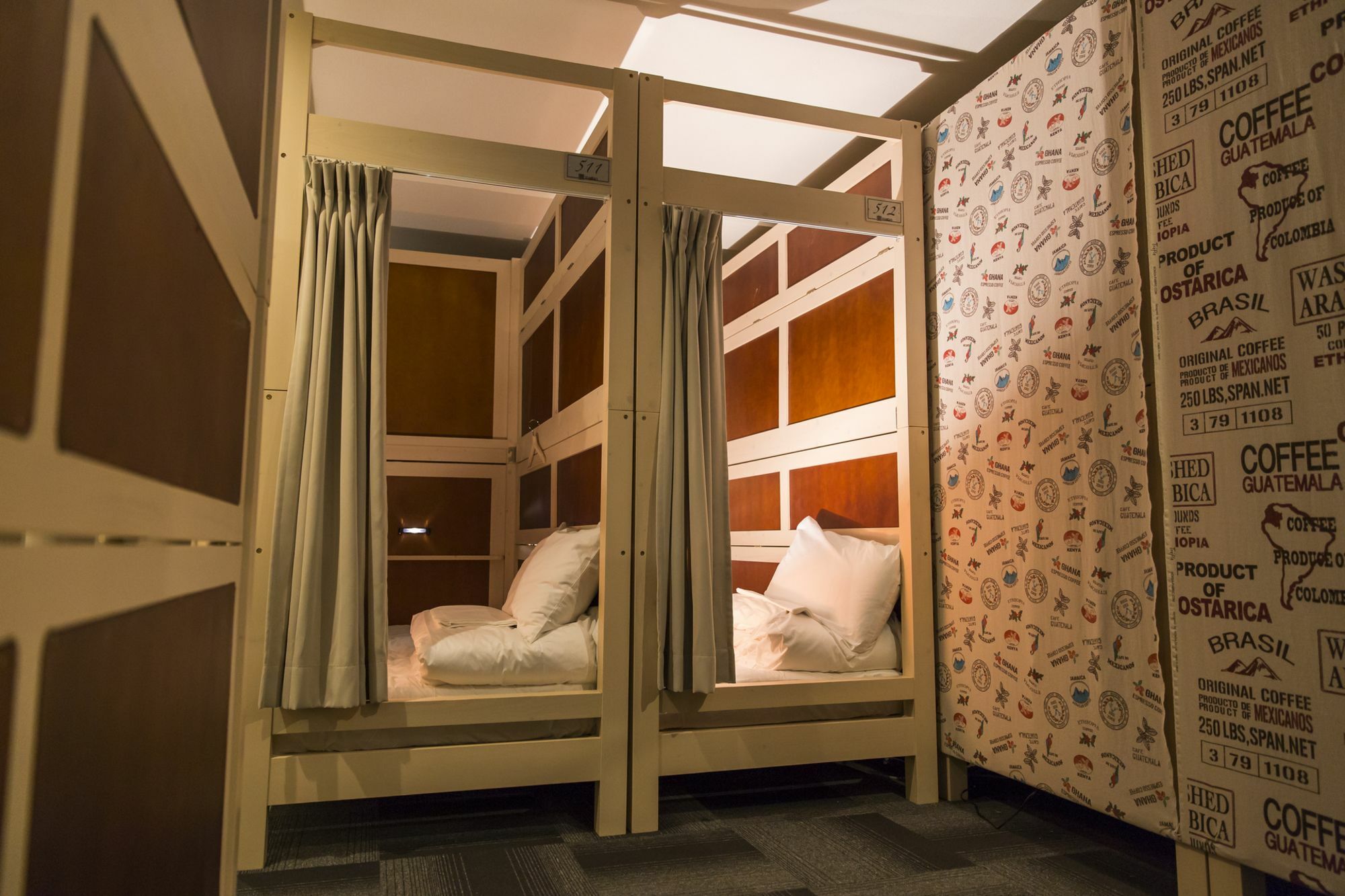 Hostel Viaggio Осака Экстерьер фото